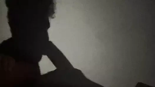 Enfes gölge oyunu, gölge kadın döl patlayana kadar büyük yarağın siluetini emiyor