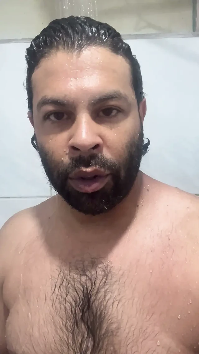 Duşta sert sik