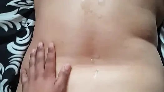 Yüz aşağı sikiliyor, latin amatör gerçek orta yaşlı seksi kadın