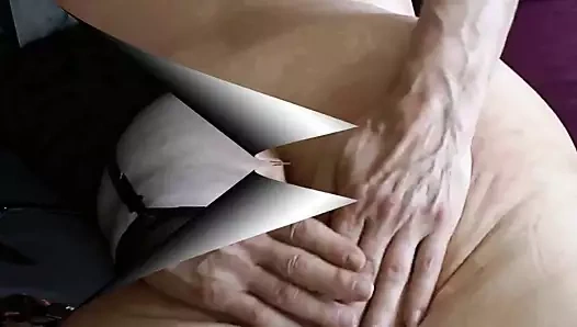 Karım alt kısmını bir ortaya çıkarır