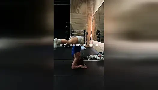 INSTAGRAMDA CANLı YARAK EMERKEN YAKALANDı
