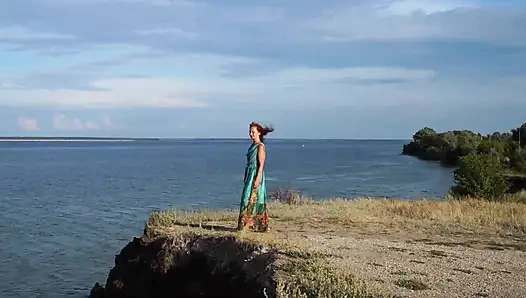 Volga-river'ın üzerinde dik bir şekilde