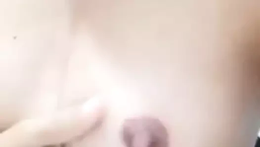 Kız arkadaşım bana papaz videosunu gönderdi. bu harika