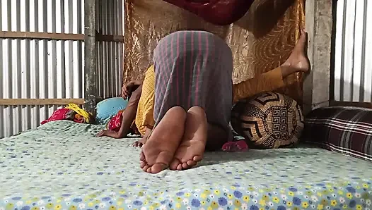 Üvey desi teyze ile ilk kez köy seksi