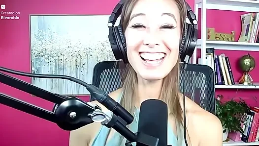 Trikepatrol röportajı - Christy Love (papaz, yetişkin sanatçı ve komedyen!)