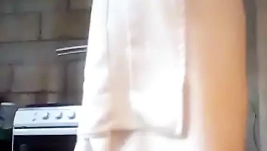 Mi puta secretaria y sus oyos mojados