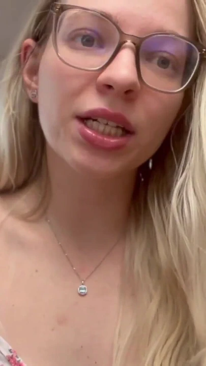 Sen beceriksiz bir gavatsın - asmr rol oyunu | Klip 1