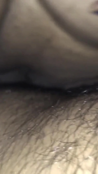 Orta yaşlı seksi kadın üvey oğluyla domaltarak sac seks | Klip 2