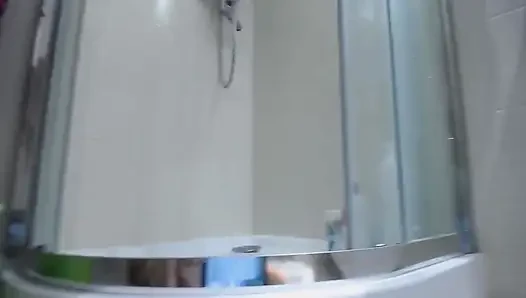 Zıplayan memeler ve çok işeme