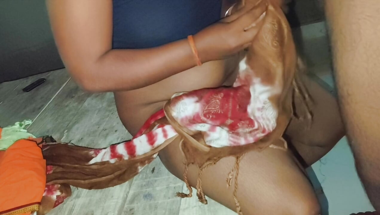 Desi Village Teen Girl Tight Pusssy Outdoor Hard Sex Video, India Beutiful Teen Girl Outdoor Xxx videos hard fuck