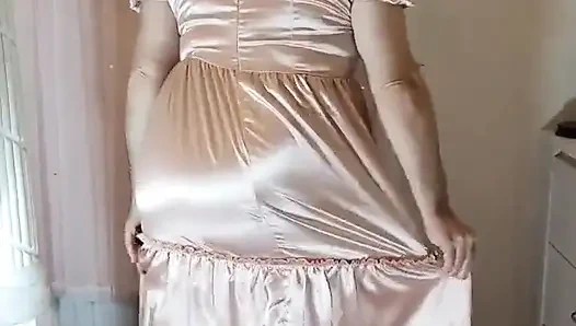 Travesti klasik saten elbise
