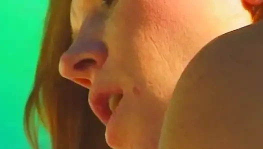 Poolside Leidenschaft