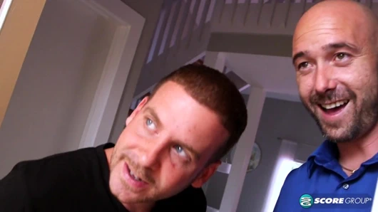 Dünyanın en büyük sütyenli hizmetçisi