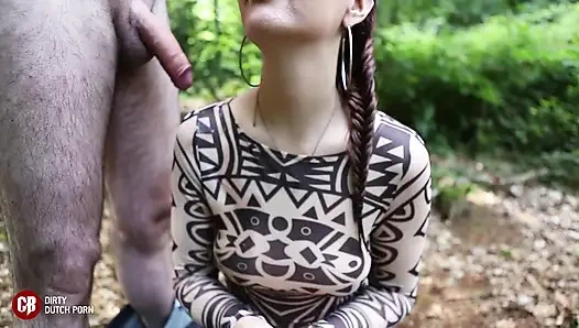 Hollandalı genç öğrenci öğle tatilinde oral seks yapıyor