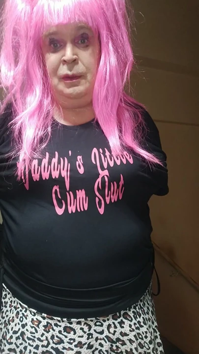 BBW TV Cum Slut, cum besleyecek bir daddy'ye ihtiyaç duyuyor.