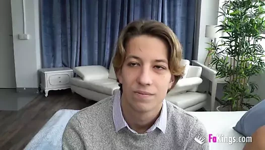 Kıçımı sikeyim bebeğim!! sarışın andrea şanslı bir adam tarafından assfucked alır