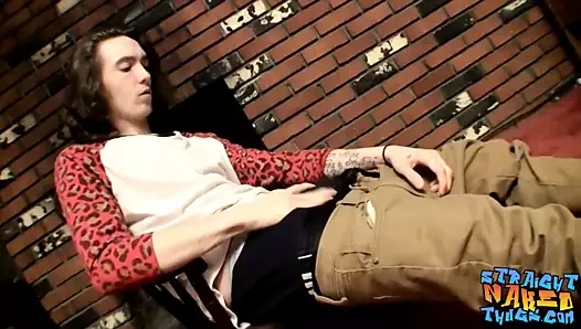 Düz amatör sean johansen masturbates ve jizzes solo