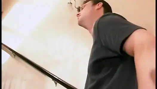 Bu sıska egzotik genç kızın sıkı mükemmel amında güzel sert sikiş