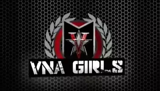 Charlotte sartre eşek alex legend ve chris vuruşları tarafından becerdin!