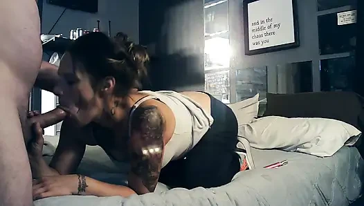 Seksi evli kadın yarak emiyor