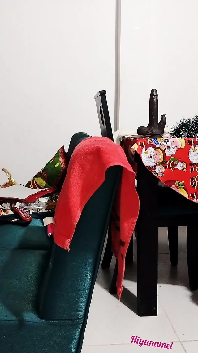 Hiyunamei evde gözlemlenme düşüncesiyle çok daha eğleniyor