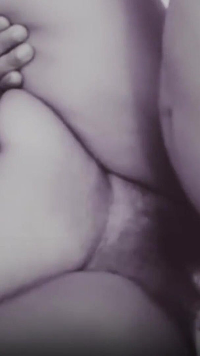 İri güzel kadın büyük götlü güzel olgun ateşli seksi Hintli yenge otelde erkek arkadaşıyla uzun süre sert sikişiyor tam video | Klip 1