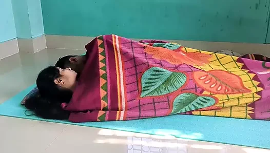 Parnita kocasıyla seks yapıyor