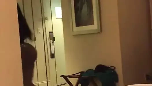 Büyük yuvarlak göt şişman