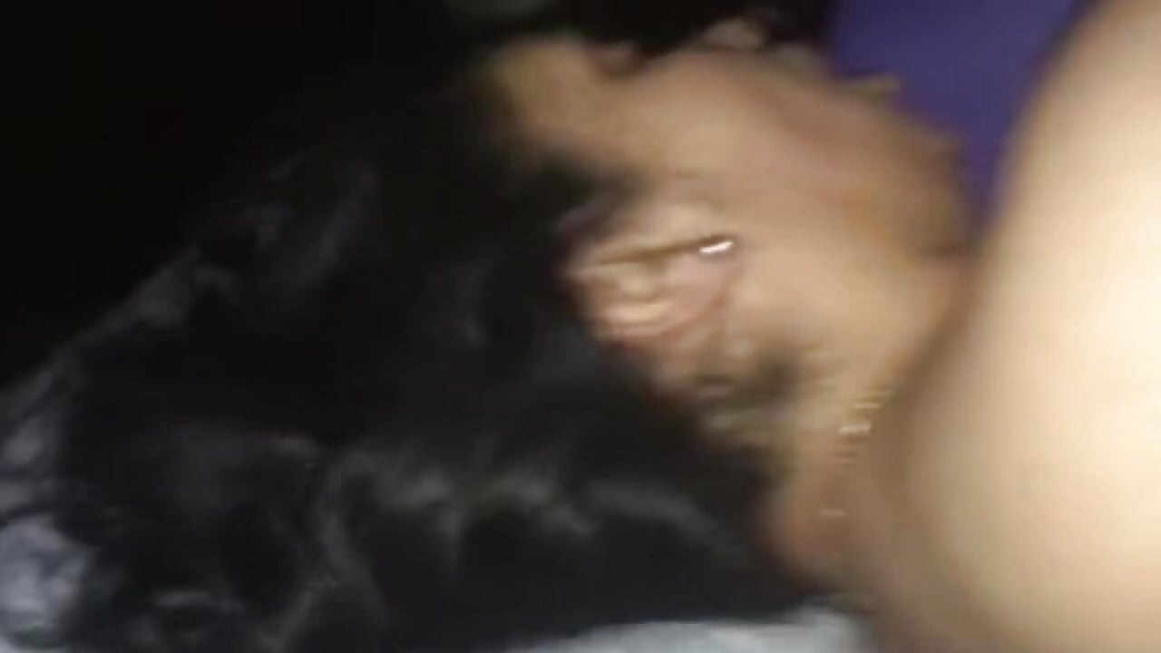 Hintli Kadın Kötü Odada Hintçe Sevgilisi Tarafından Sert Sikiliyor