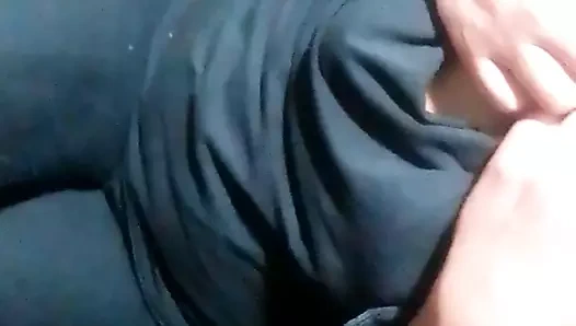 O benim üvey kardeşim ile mükemmel meme uçları karşılıklı masturbasyon var