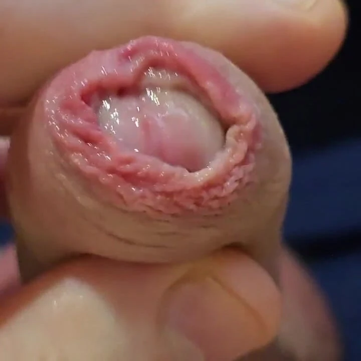 Cam Önünde Presperm Ve Spermle Güzel Bir El Işi,