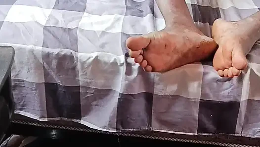 Eski kız arkadaşım hafta sonu için beni ziyarete geldi ve organizmaya kadar sikime binmek zorunda kaldı