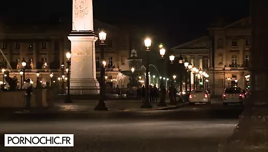 lezbiyen zevkler içinde bir şerit kulüp