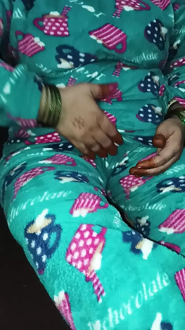 Desi yenge sıcak seksi
