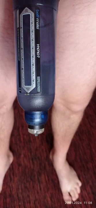 Seks oyuncağını seviyorum. Sevimli yarağımı pompala. Yammy yarağım büyüyor. Yarak çok büyük olacak.