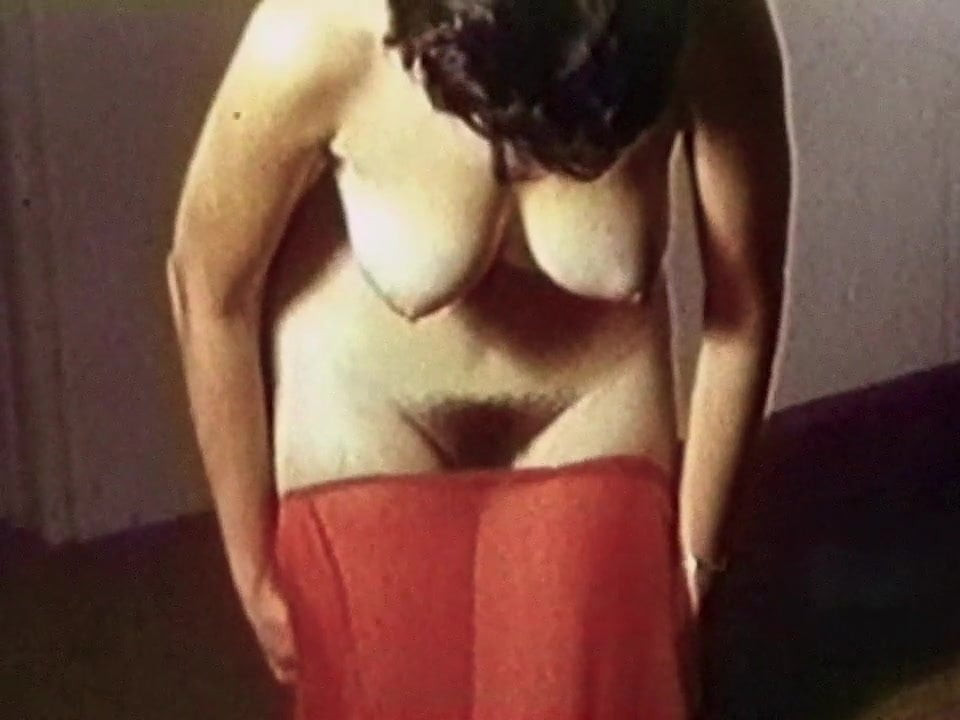 Bağbozumu 60s olgun büyük göğüsler kızdırmak