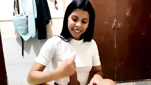 Diana'nın sperm çalışması bağlı, ağzı tıkalı ve bilim için sağılmış
