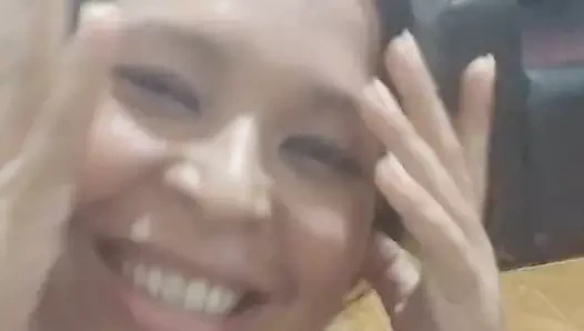 Aldatılan kocam çalışırken komşuma oral seks. seksi kadın olmayı seviyorum