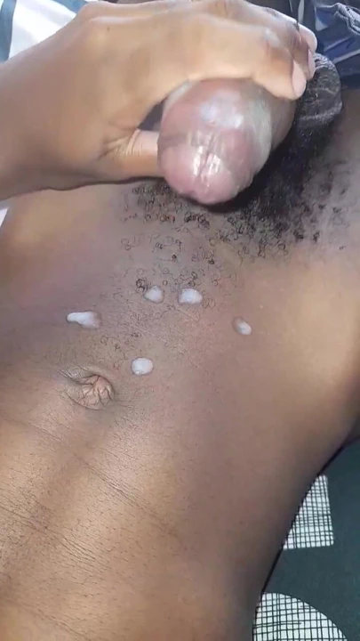 Hung Jamaikalı boşalıyor