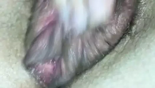 Sürtünme kedi çoklu squirts