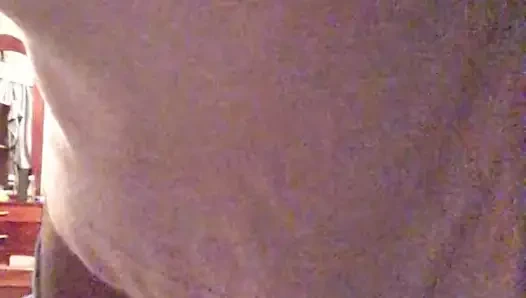 yalnız yaramaz anne alay ve oynama ile onu meme uçları