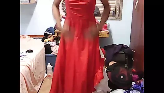 kırmızı elbise bölüm 1