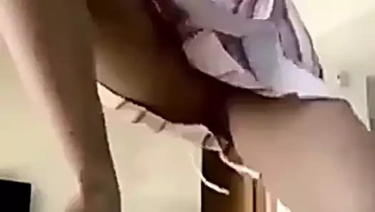 Rüyasında ateşli bebek yüzünü zıplatır.