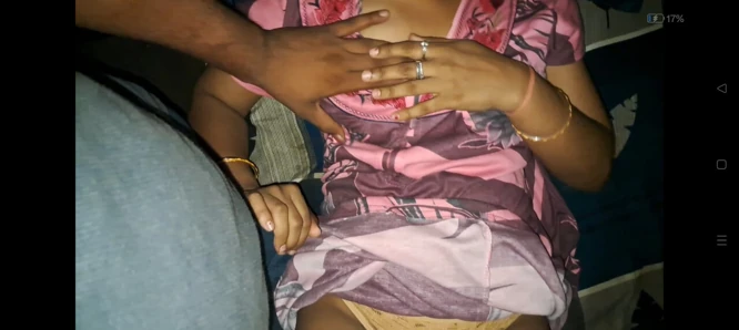 Pados ke uncle ne mujhe ghar main akela pake mere saath mast sex kiya aur maal mere upar hi nikal diya