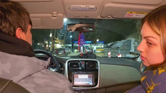 Kirli sürtükler partiden önce uber'de yarak emiyor! Knock Knock Stream