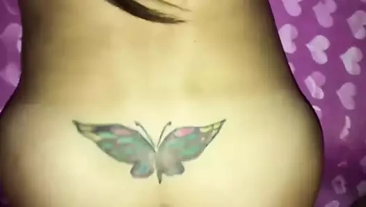 Kelebek dovmeli citiri sikiyor