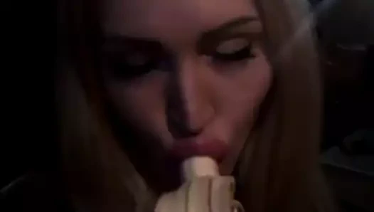 Benim serb nymp bana kirli vids1 o duygu azgın gönderiyor