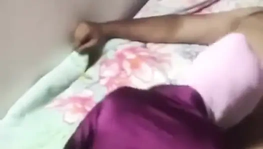 Orgazm kız Arap 18 yaşında