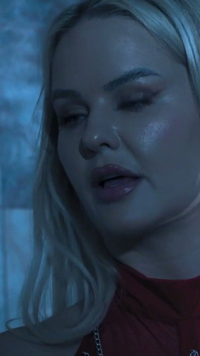 Screwged Bölüm 1: Geçmişten Damlayanlar feat. Penelope Woods, Sheena Ryder & Slimthick Vic - MYLF | Klip 2