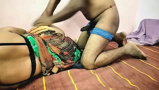 Hint aunty kahrolası erkek arkadaş